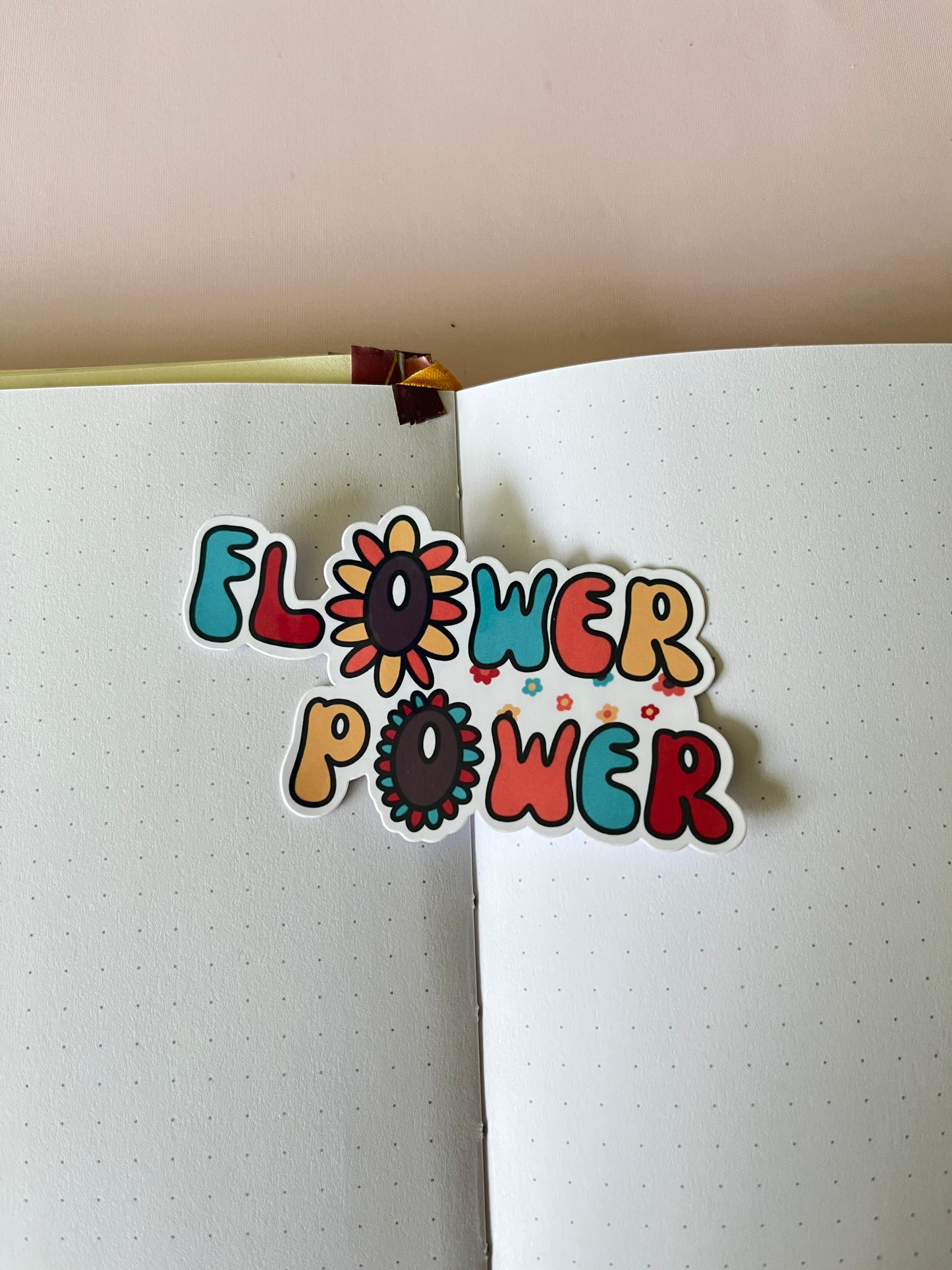 Flower Power Die Cut Sticker – Retro Floral Aesthetic 🥑